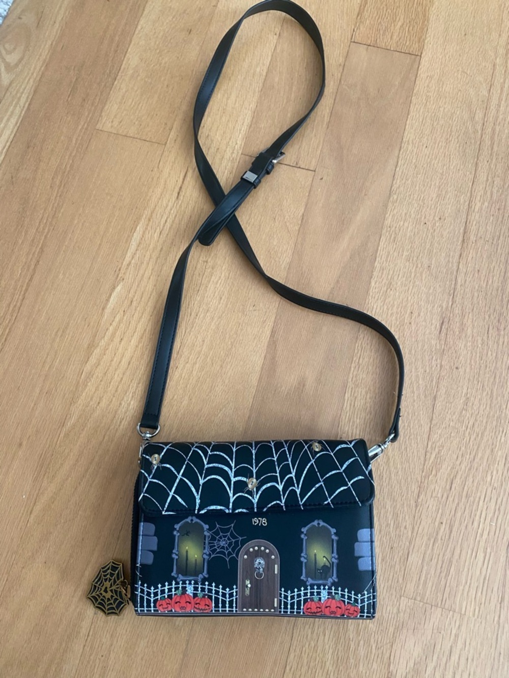 Betsey JohnsonCrossbody Bag Halloween